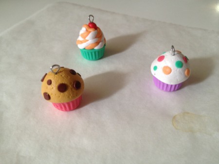 Ciondoli CUP CAKE in pasta polimerica che a richiesta potranno diventare splendidi portachiavi